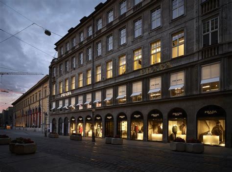 prada insel münchen